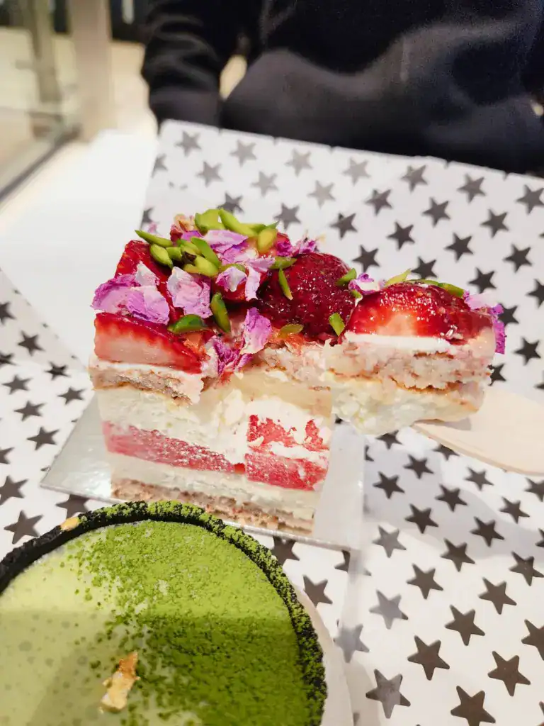 雪梨知名草莓西瓜蛋糕